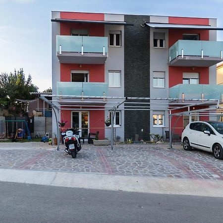 Apartments And Rooms With Parking Space Grebastica, Sibenik - 17831 Ngoại thất bức ảnh