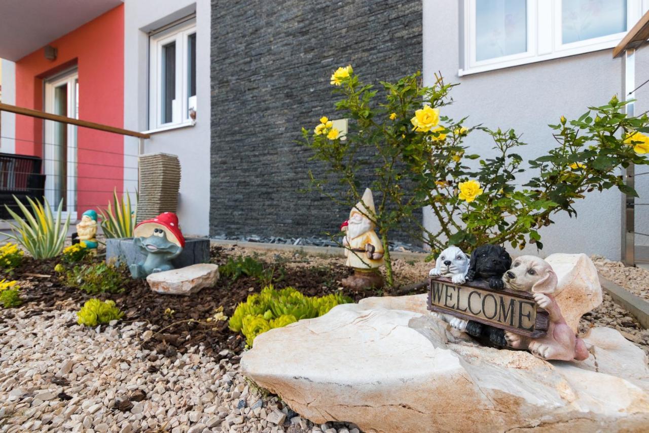Apartments And Rooms With Parking Space Grebastica, Sibenik - 17831 Ngoại thất bức ảnh
