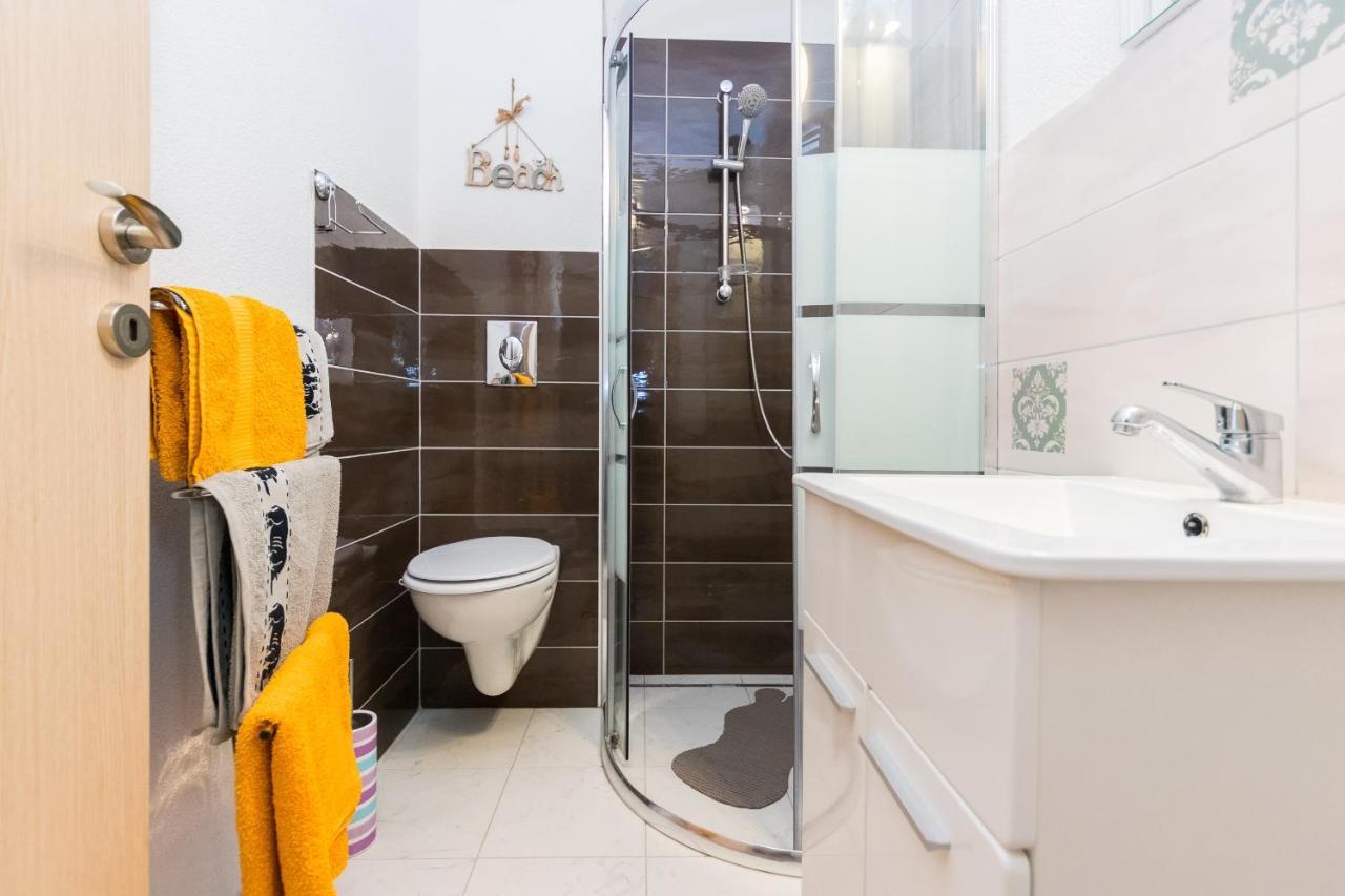 Apartments And Rooms With Parking Space Grebastica, Sibenik - 17831 Ngoại thất bức ảnh