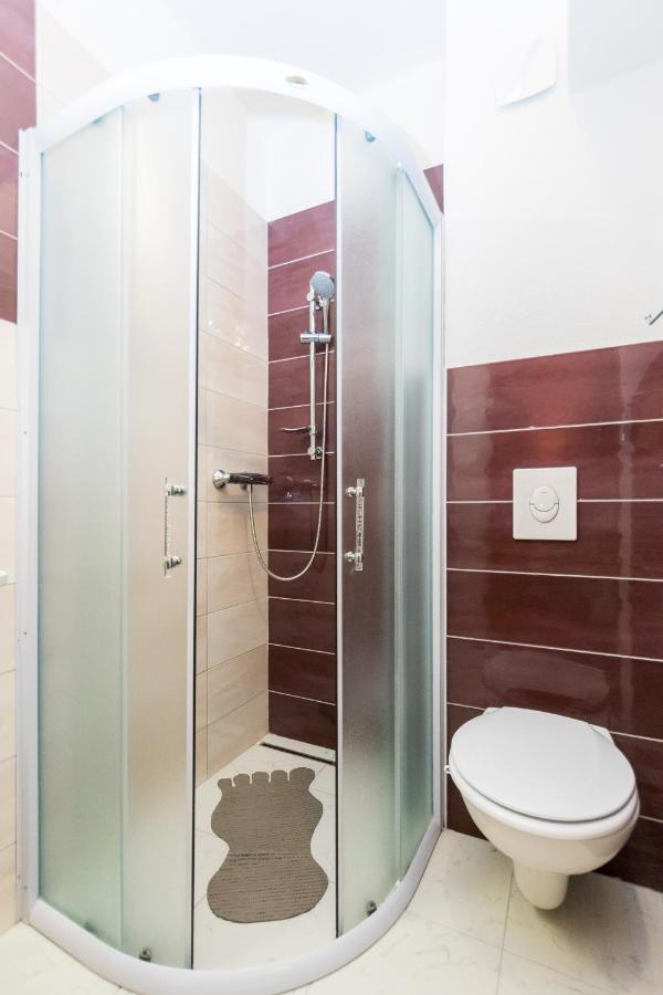 Apartments And Rooms With Parking Space Grebastica, Sibenik - 17831 Ngoại thất bức ảnh